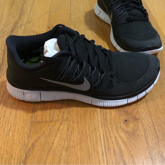 Brand new Nike Free sneakers - Picture 2 of 4